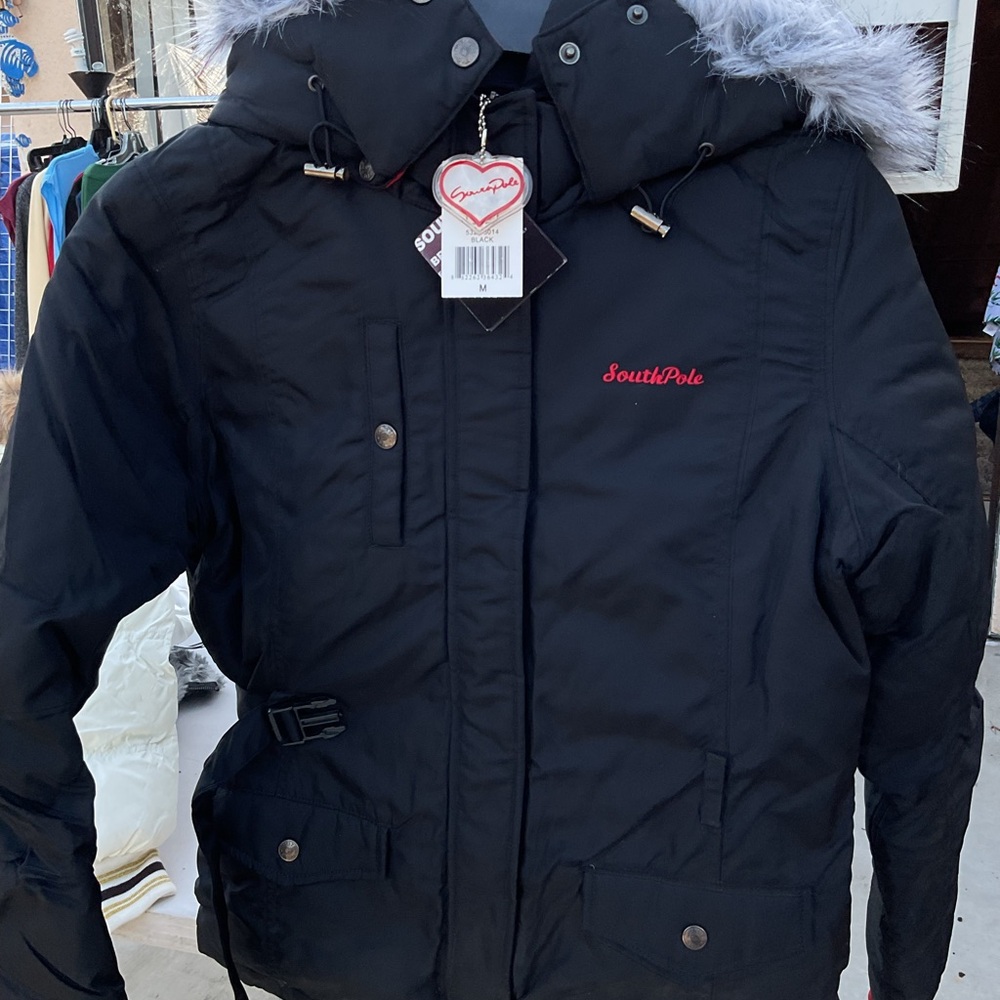 Y2K Southpole jacket with g
Hoodie